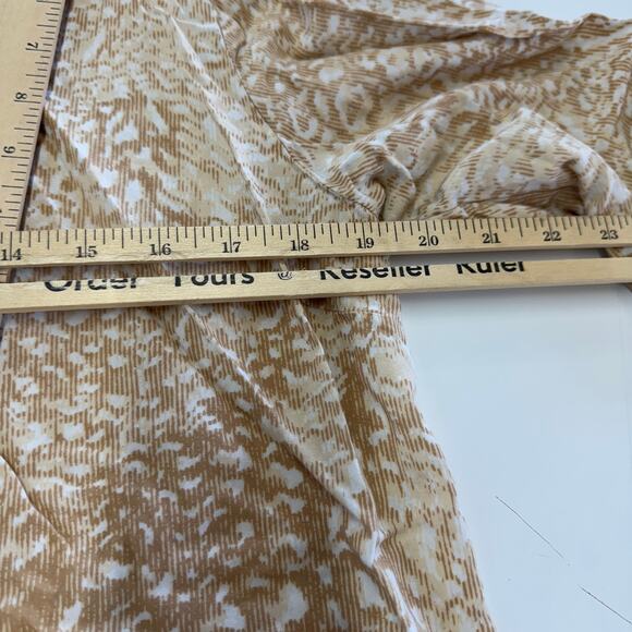 Soft Surroundings Top Womens Medium Tan White Animal Printed Funnel Neck Blouse - Picture 7 of 7
